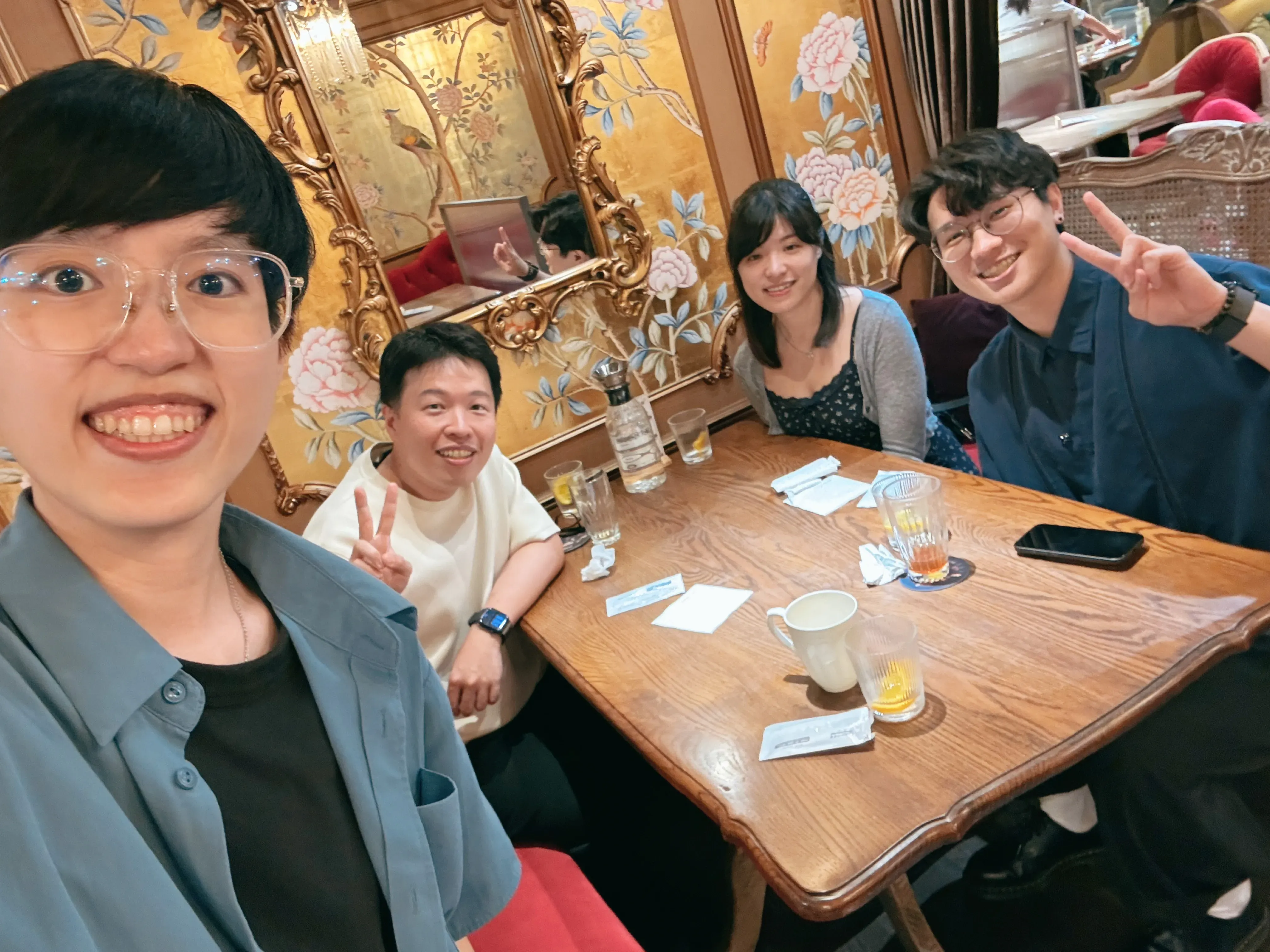 FriendLink 第七場聚會 — 跨領域與 AI 主題小聚現場